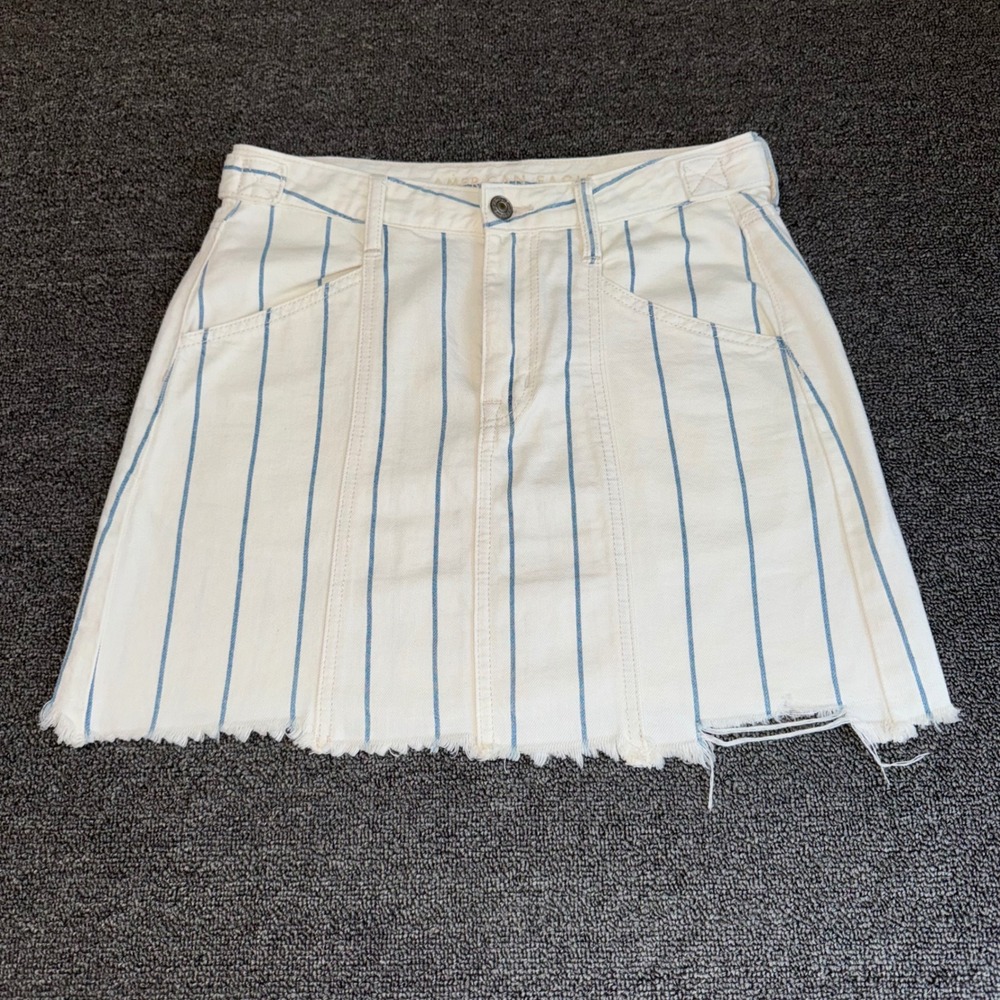 American Eagle White Blue Pinstripe Denim Mini Skirt Raw Hem Boho Twee Womens 2